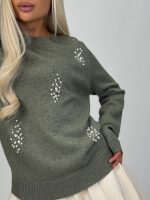 Pulover accesorizat cu ștrasuri și perle - imagine 14