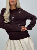 Pulover accesorizat cu ștrasuri și perle - imagine 18