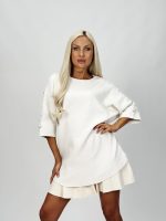 Pulover raglan accesorizat pe mânecă