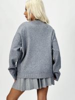 Pulover din tricot cu model și ștrasuri - imagine 13