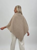 Poncho cu broșă - imagine 10