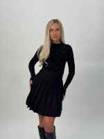 Pulover maletă model rigat cu ștrasuri - imagine 9