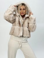 Jachetă din blană cu glugă - imagine 4