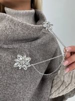 Poncho cu broșă - imagine 4