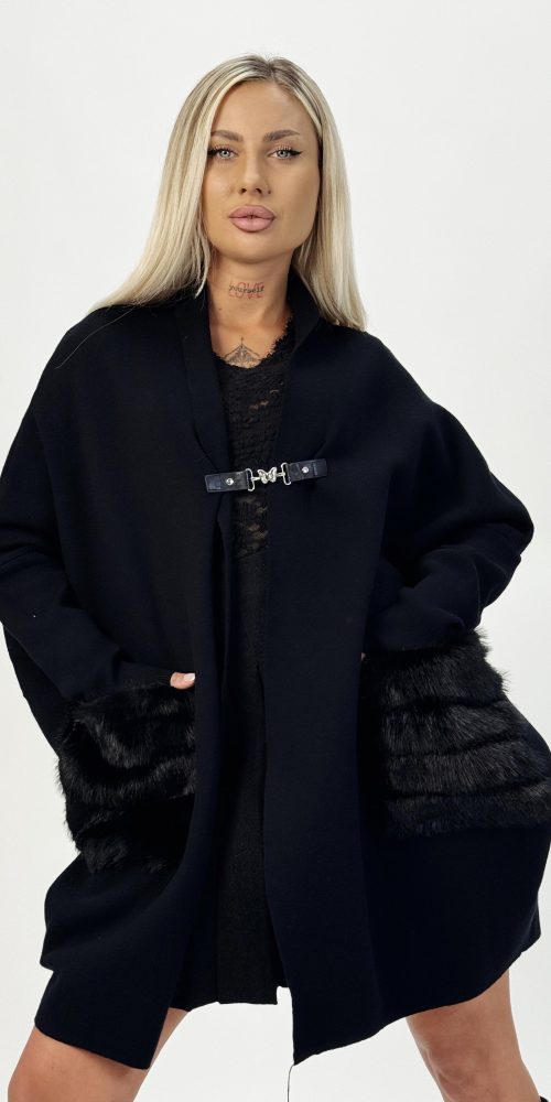 Blazer oversized cu buzunar din blană