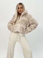 Jachetă din blană cu glugă - imagine 2