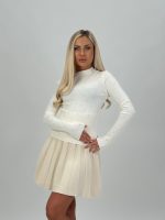 Pulover maletă model rigat cu ștrasuri