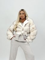 Jachetă din ecopiele și blană cu catarame