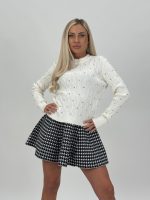 Pulover tricotat cu model torsade și ștrasuri - imagine 11