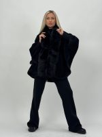 Poncho cu blană și cordon în talie - imagine 16