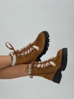 Ghete cu blană și siret - imagine 2