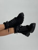 Ghete cu blană și siret - imagine 5