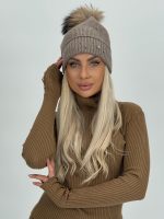 Căciulă cu ștrasuri și ciucure din blană naturală - imagine 7