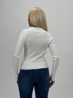 Pulover rigat cu guler și nasturi aurii - imagine 4