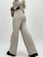 Set din tricot pulover și pantalon cu broșă - imagine 6