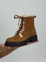 Ghete cu blană și siret - imagine 3