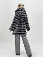 Jachetă oversized gri din blană - imagine 9