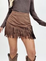 Fustă scurtă cu franjuri