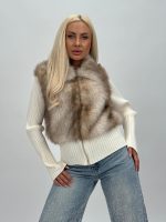 Jachetă din tricot cu blană bej - imagine 2