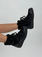 Ghete cu șiret și blană - imagine 4