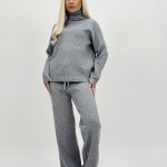 Set din tricot helancă basic și pantalon
