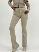 Pantalon evazat bej cu push-up - imagine 2