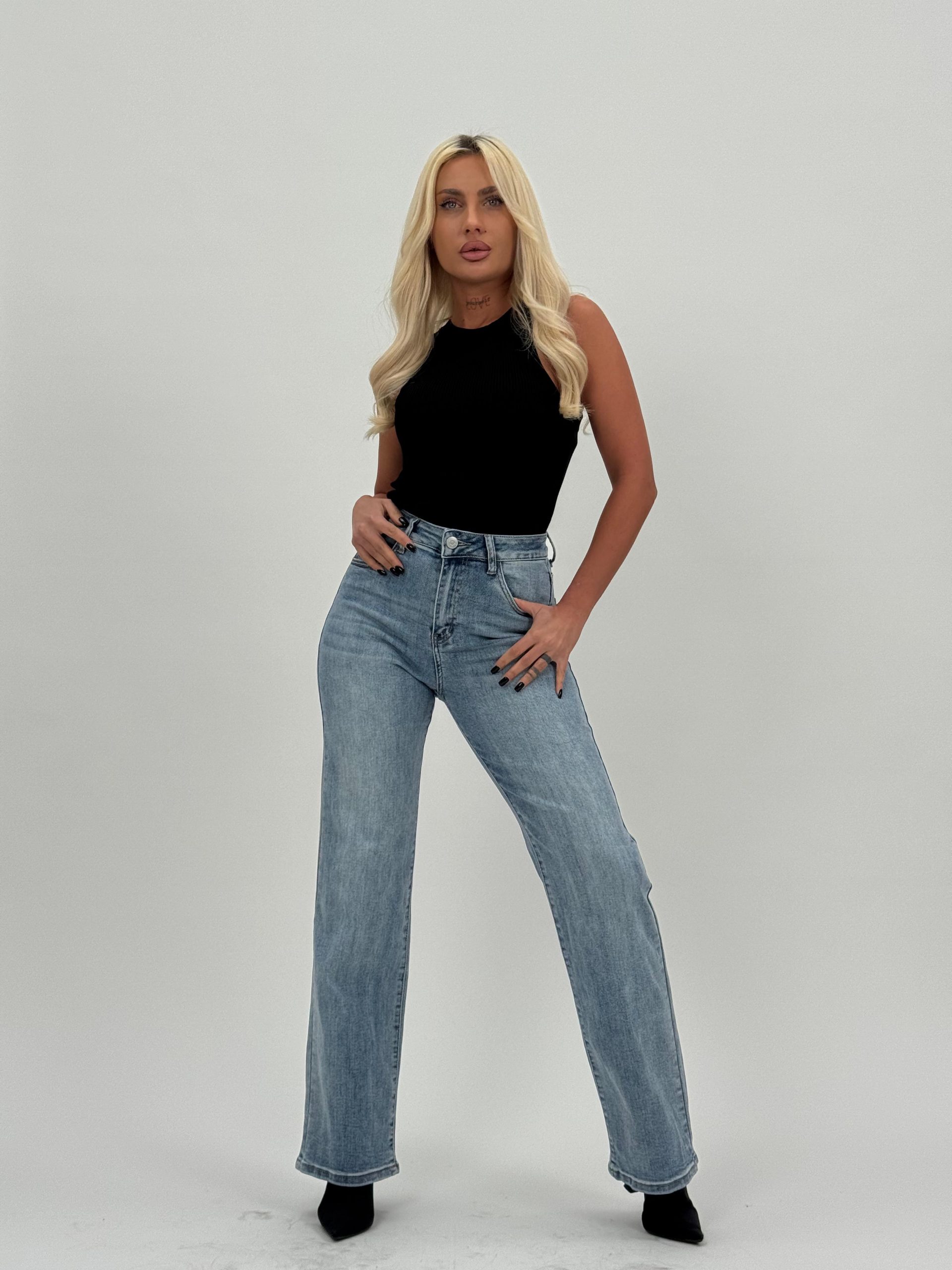 85120e5a-57c0-42c0-9540-a130775f760c Jeans | Blug drept nisipiu - imagine 1