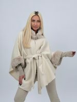 Poncho din lână cu blană - imagine 3