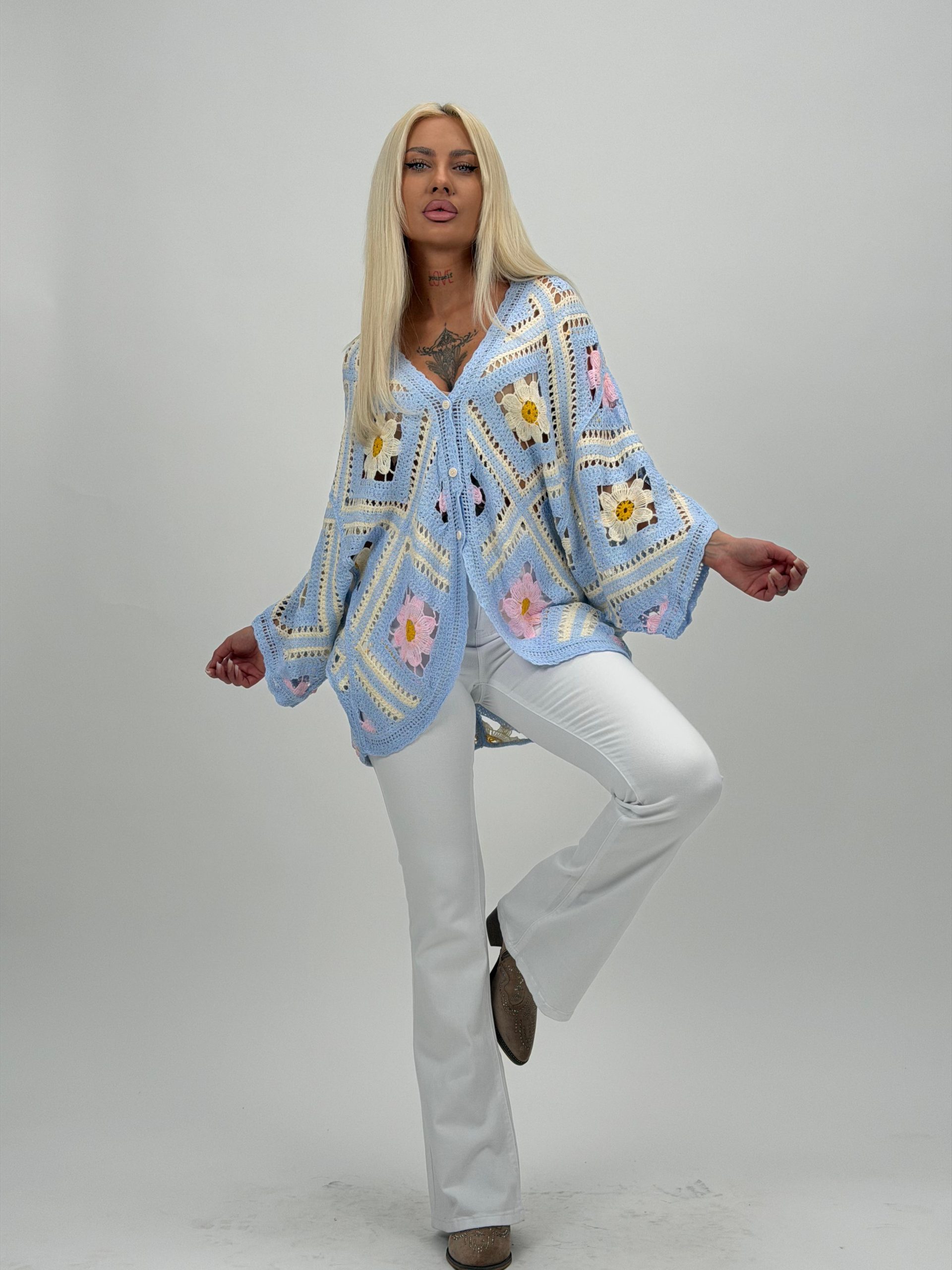 177ec14c-89c9-4d87-ac33-667a387eac4d Cardigan croșetat - imagine 1