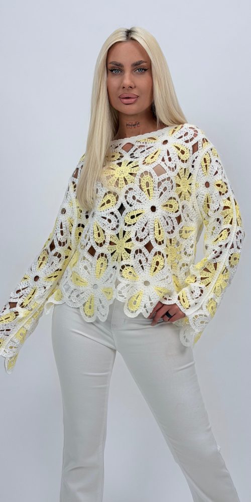 Bluză croșetată cu model flori