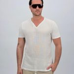 Tricou din in cu decolteu în V și nasturi