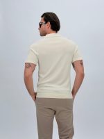 Tricou polo din tricot subțire cu model la piept - imagine 3