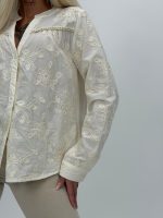 Cămașă din bumbac cu broderie și paiete - imagine 3