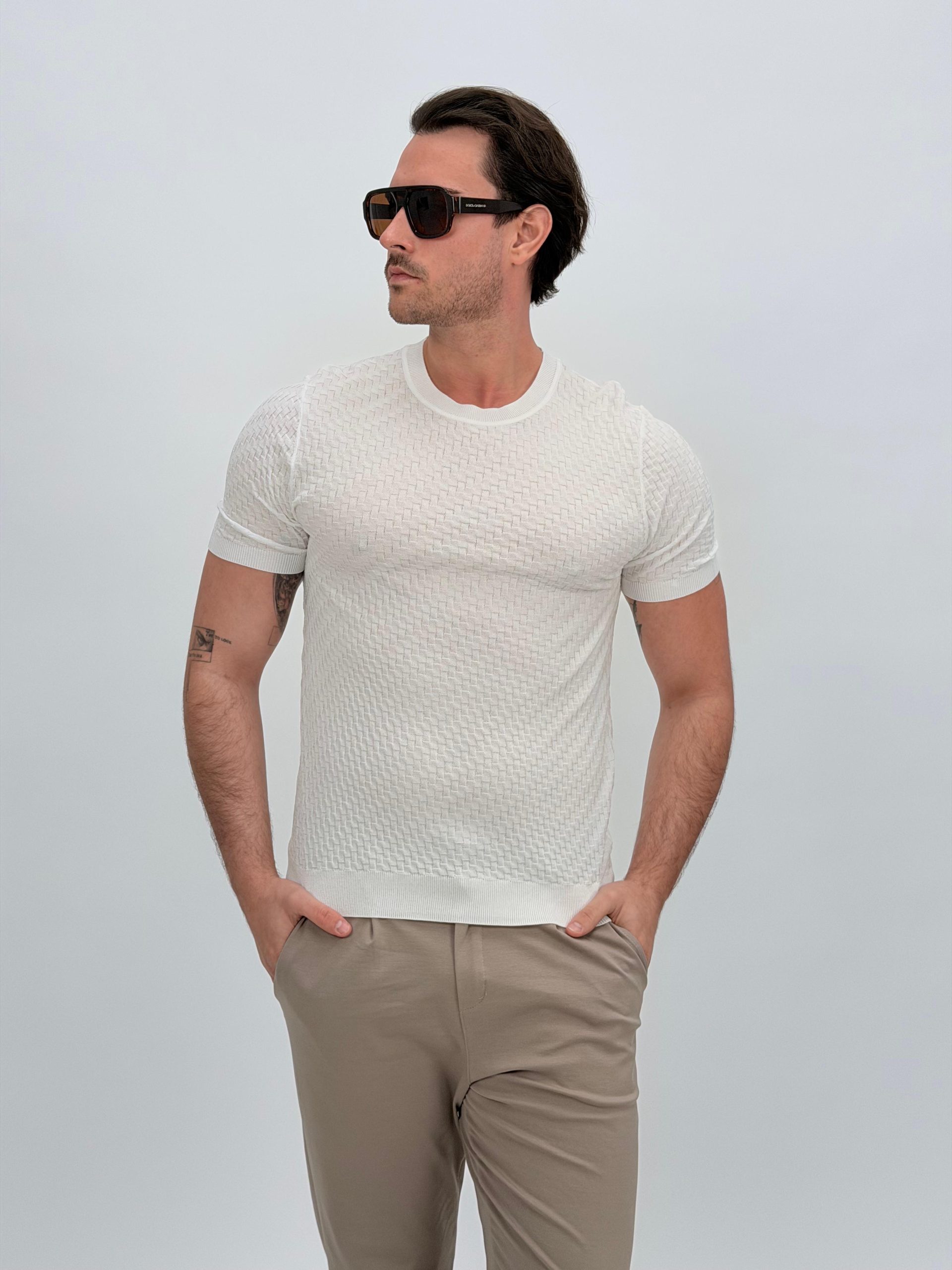 c1b3b3a6-74b2-4457-84df-1ff619cb8546 Tricou din tricot subțire - imagine 1