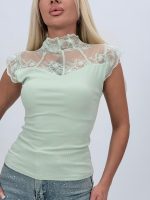 Tricou din jerse rigat cu dantelă - imagine 11