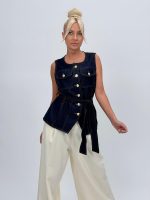 Vestă din denim cu butoni aurii și cordon - imagine 8