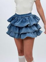 Fustă scurtă din denim cu volane - imagine 2