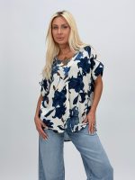 Bluză oversized cu imprimeu floral și decolteu în V - imagine 6