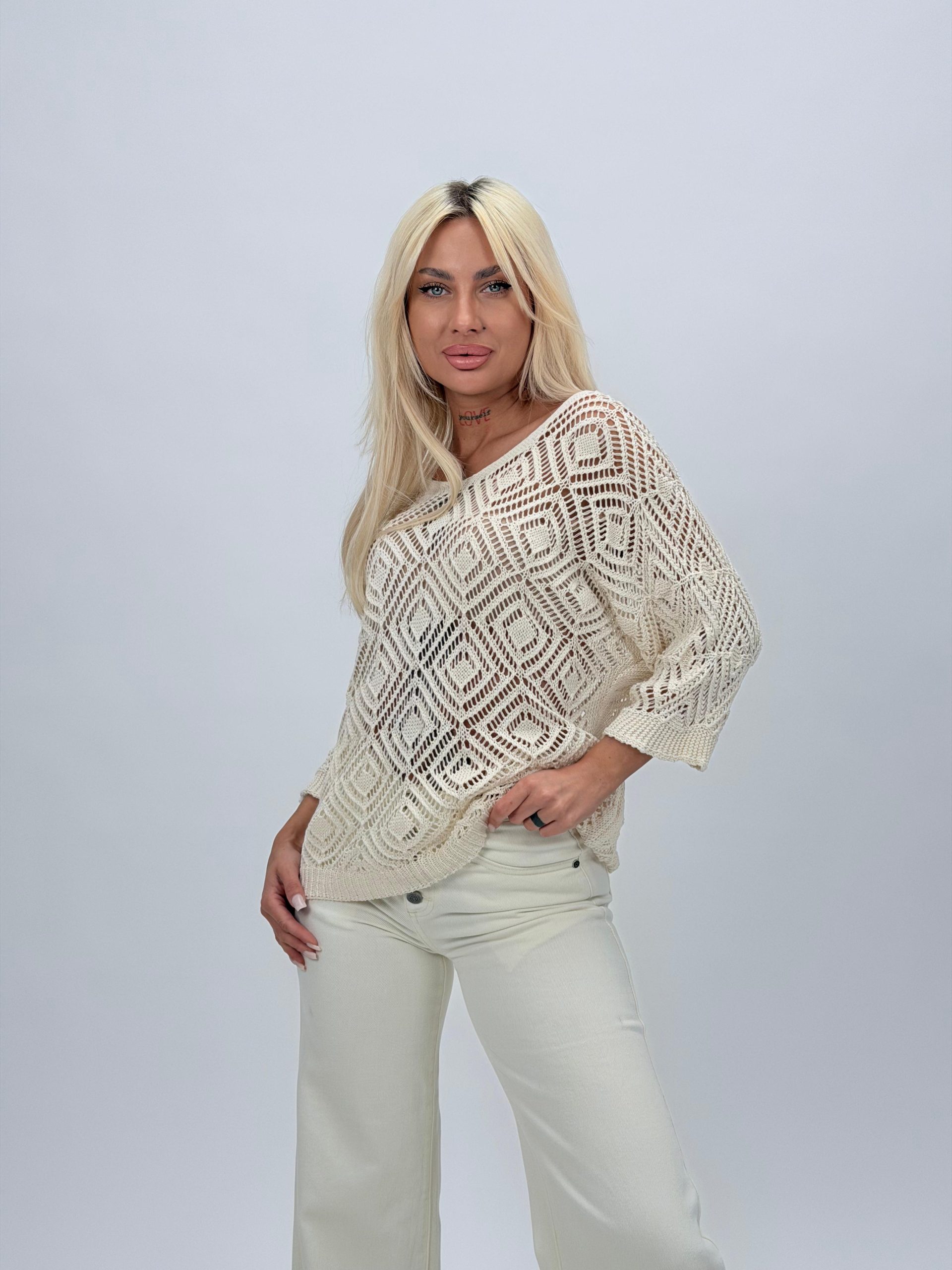 22aa5034-53f6-402b-b4b0-db8b6c017a3b Bluză din tricot cu model romb perforat - imagine 1