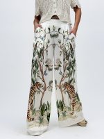 Pantalon oversized din satin cu imprimeu - imagine 10