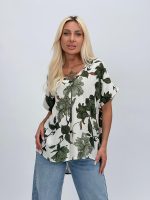 Bluză oversized cu imprimeu floral și decolteu în V