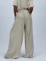 Pantalon larg cu pense și cordon în talie - imagine 15