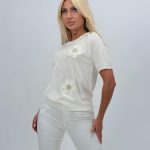 Bluză din tricot cu mânecă scurtă și flori aplicate
