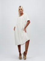 Rochie vaporoasă cu mânecă scurtă și buzunare ascunse