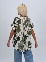 Bluză oversized cu imprimeu floral și decolteu în V - imagine 4