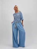 Pantalon larg cu pense și cordon în talie - imagine 8