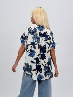 Bluză oversized cu imprimeu floral și decolteu în V - imagine 8