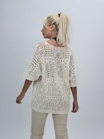 Bluză oversized din tricot cu decolteu în V - imagine 4