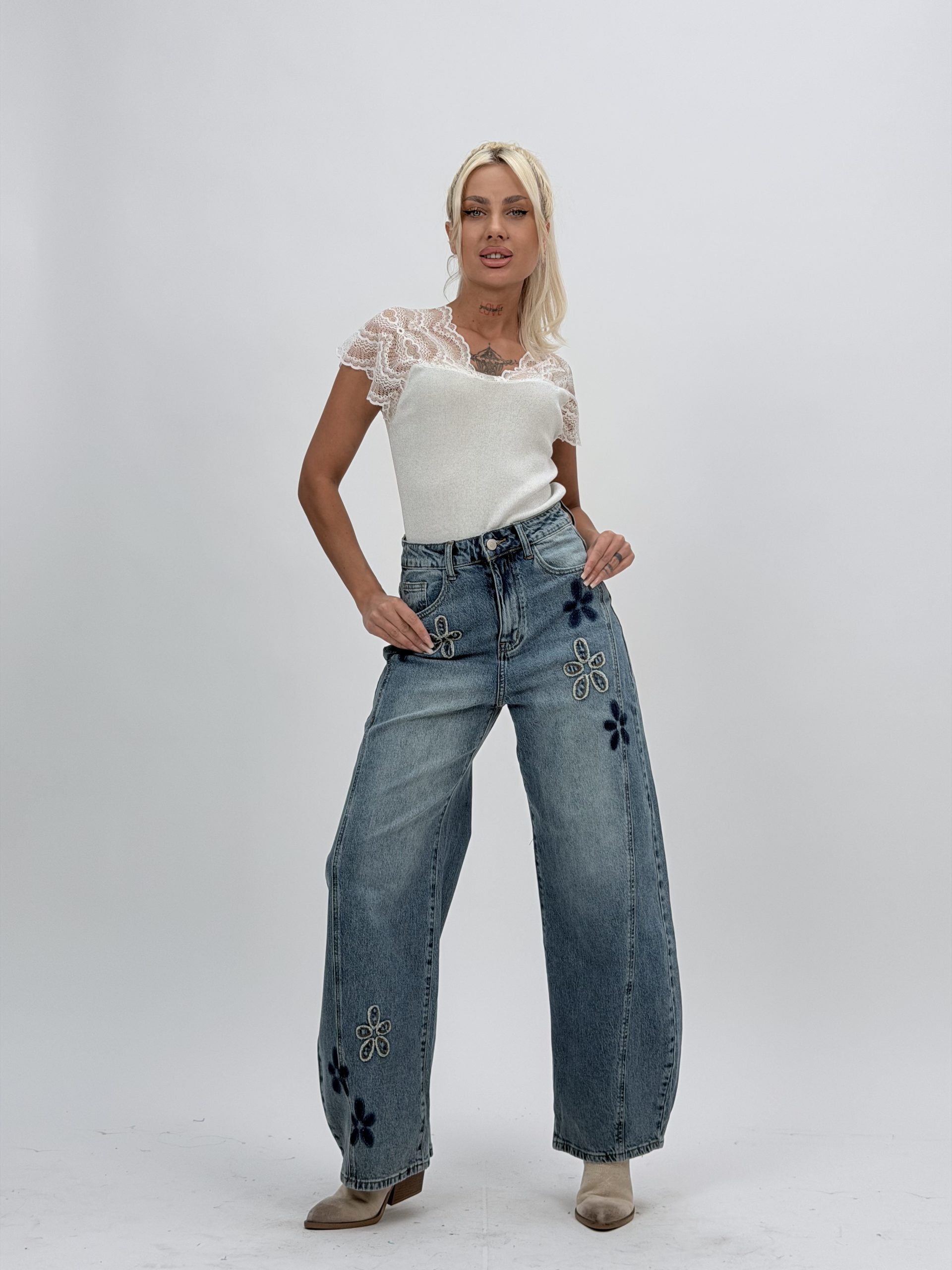 IMG_4794 Jeans | Blug baggy cu flori aplicate - imagine 1