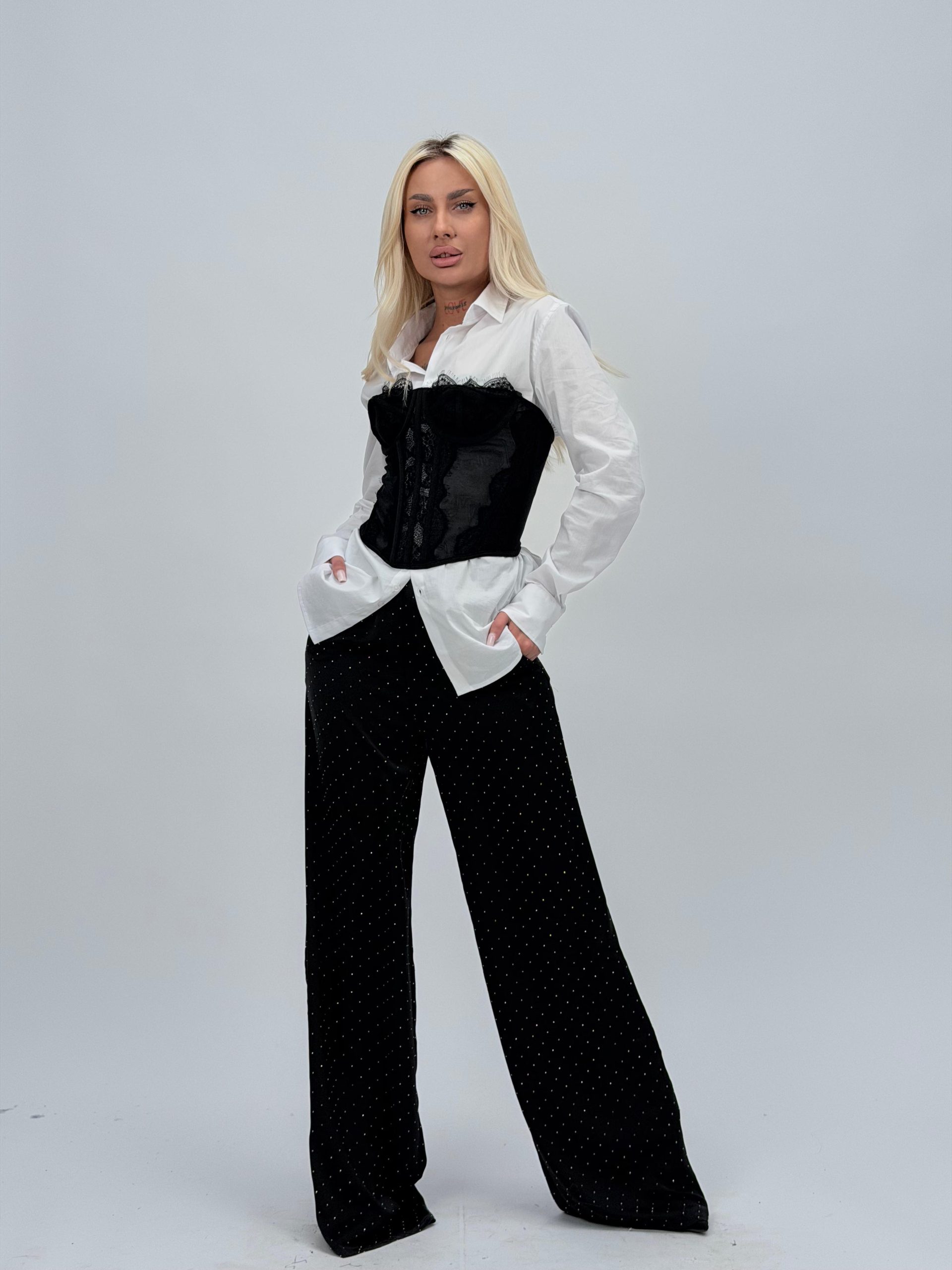 b68a4da3-9fb6-47be-aaec-8efb0df4b4f2 Pantalon oversized din satin cu ștrasuri - imagine 1